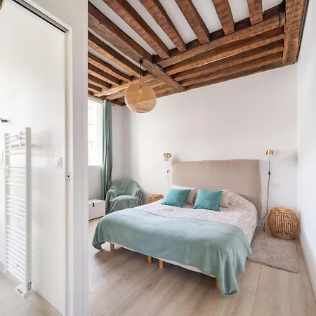 Le Clos De La Tour Couette-café