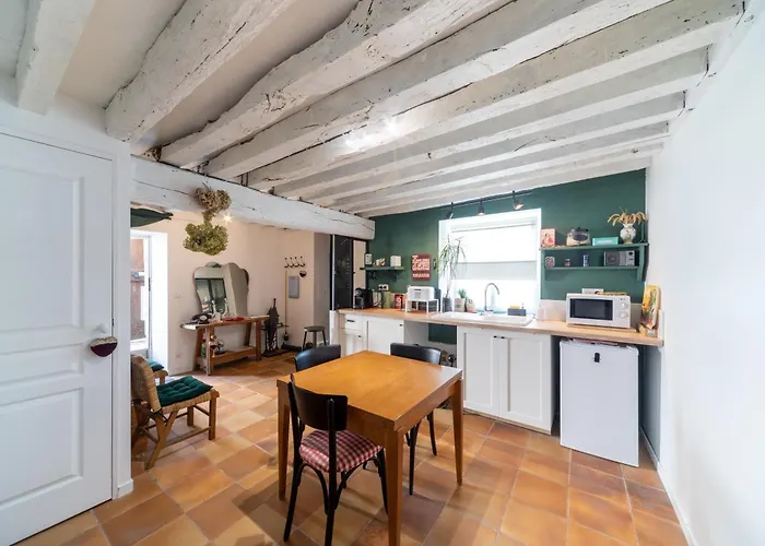 Le Clos De La Tour Arsy