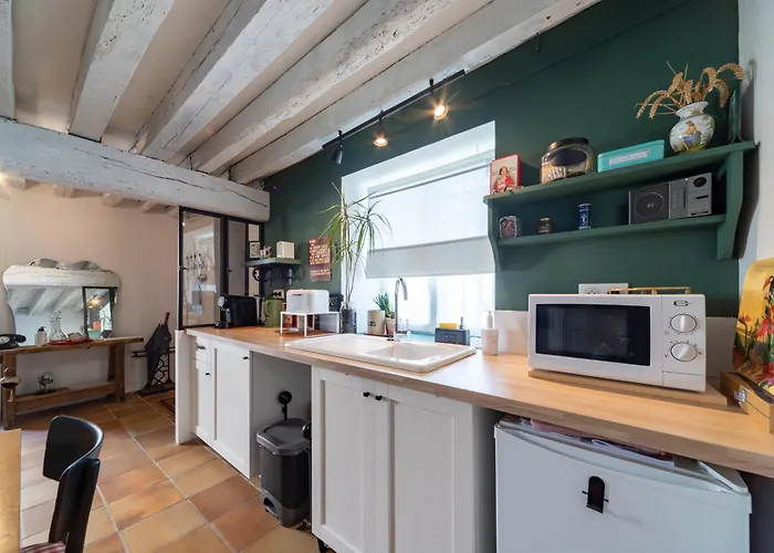 Bed & Breakfast Le Clos De La Tour 3*